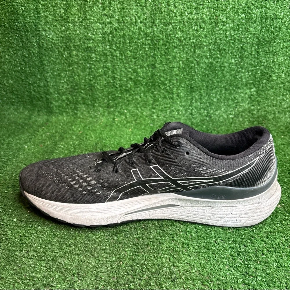 ASICS GEL-KAYANO 28 Black / Gray Women's Running Shoes Size 10 NARROW‎ (2A)